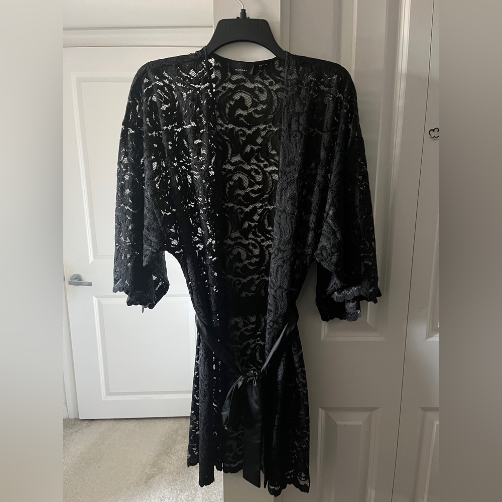 Natori | Black Lace Robe | Size Medium